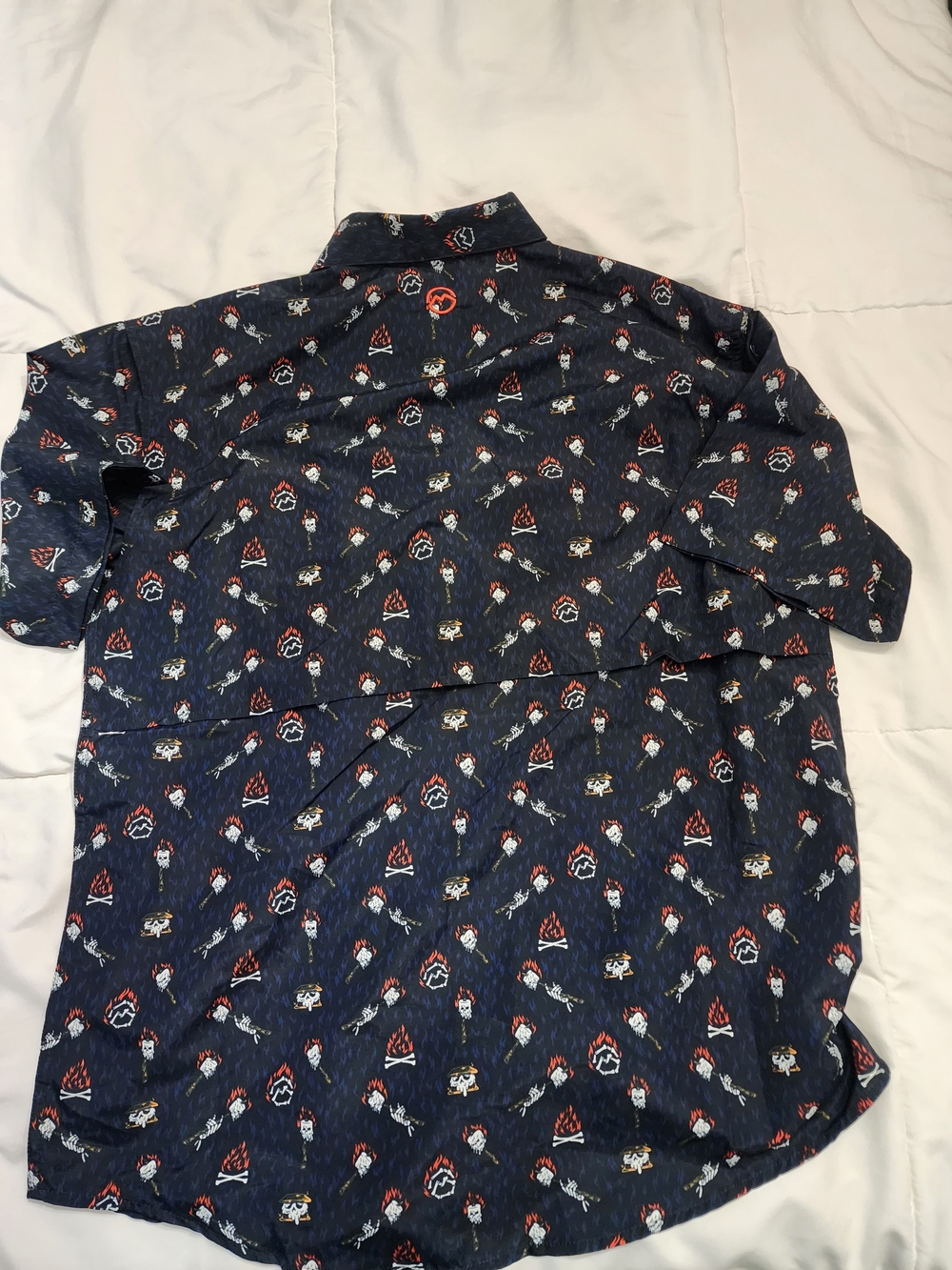 Magellan Outdoors Navy Short-Sleeve Button-Up Shirt with Red Accent - Picture 2 of 8